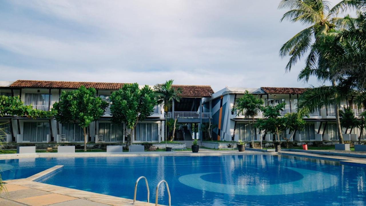 Grand Elty Krakatoa Otel Kalianda Dış mekan fotoğraf