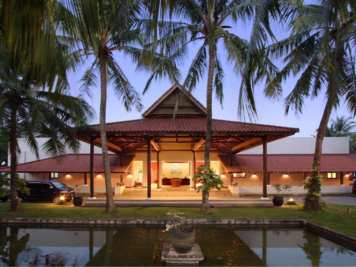 Grand Elty Krakatoa Otel Kalianda Dış mekan fotoğraf